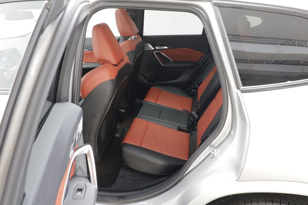 Certified 2025 BMW X1 M35i AWD/4WD image 15
