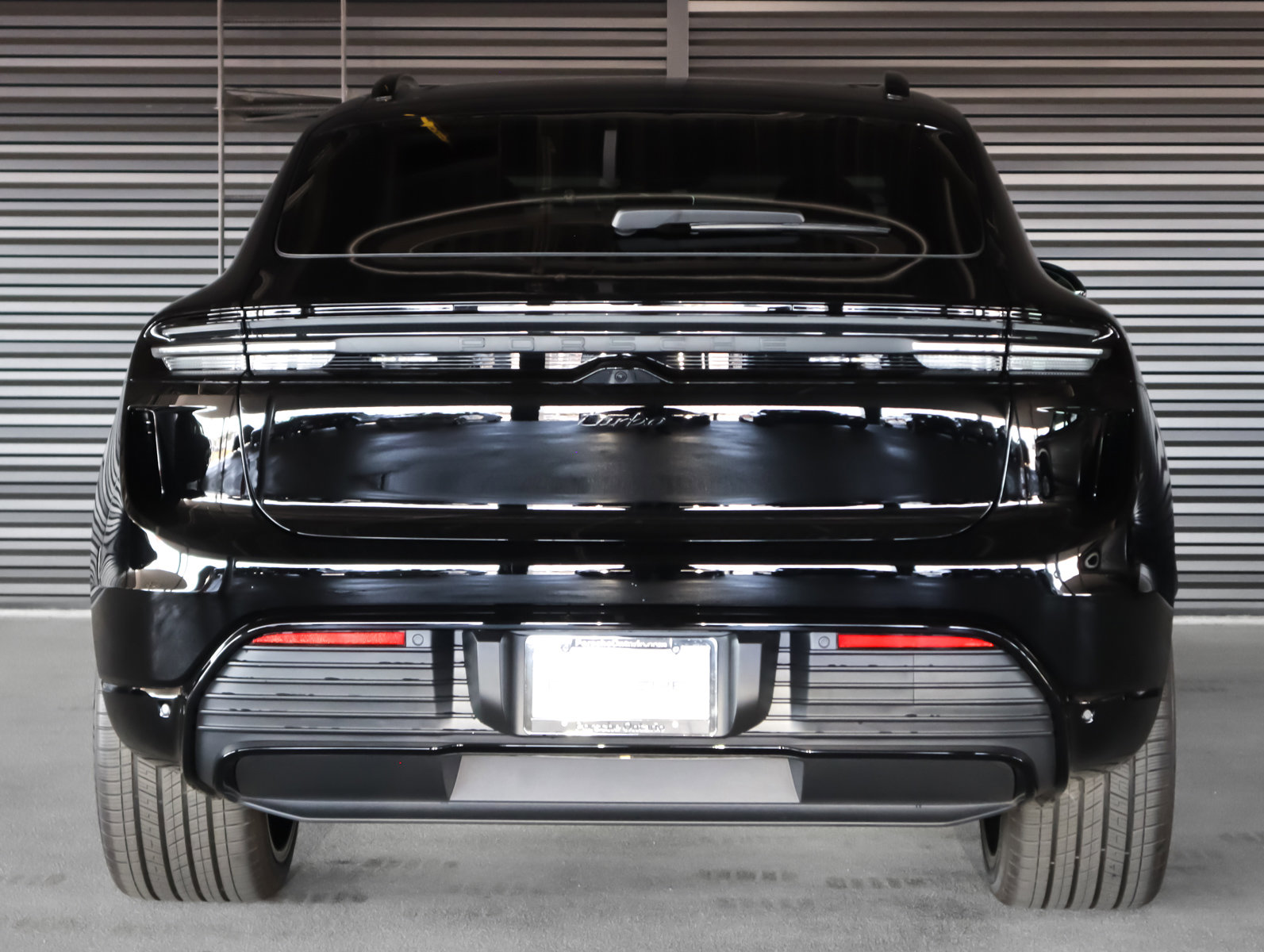 Used 2025 Porsche Macan Turbo Electric image 10