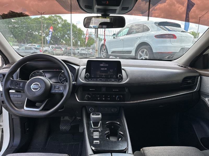 Used 2021 Nissan Rogue S image 14