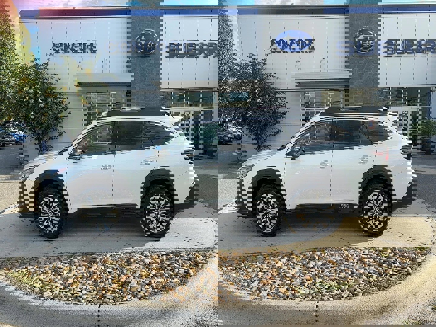 Used 2025 Subaru Outback Touring w/ Popular Package #2