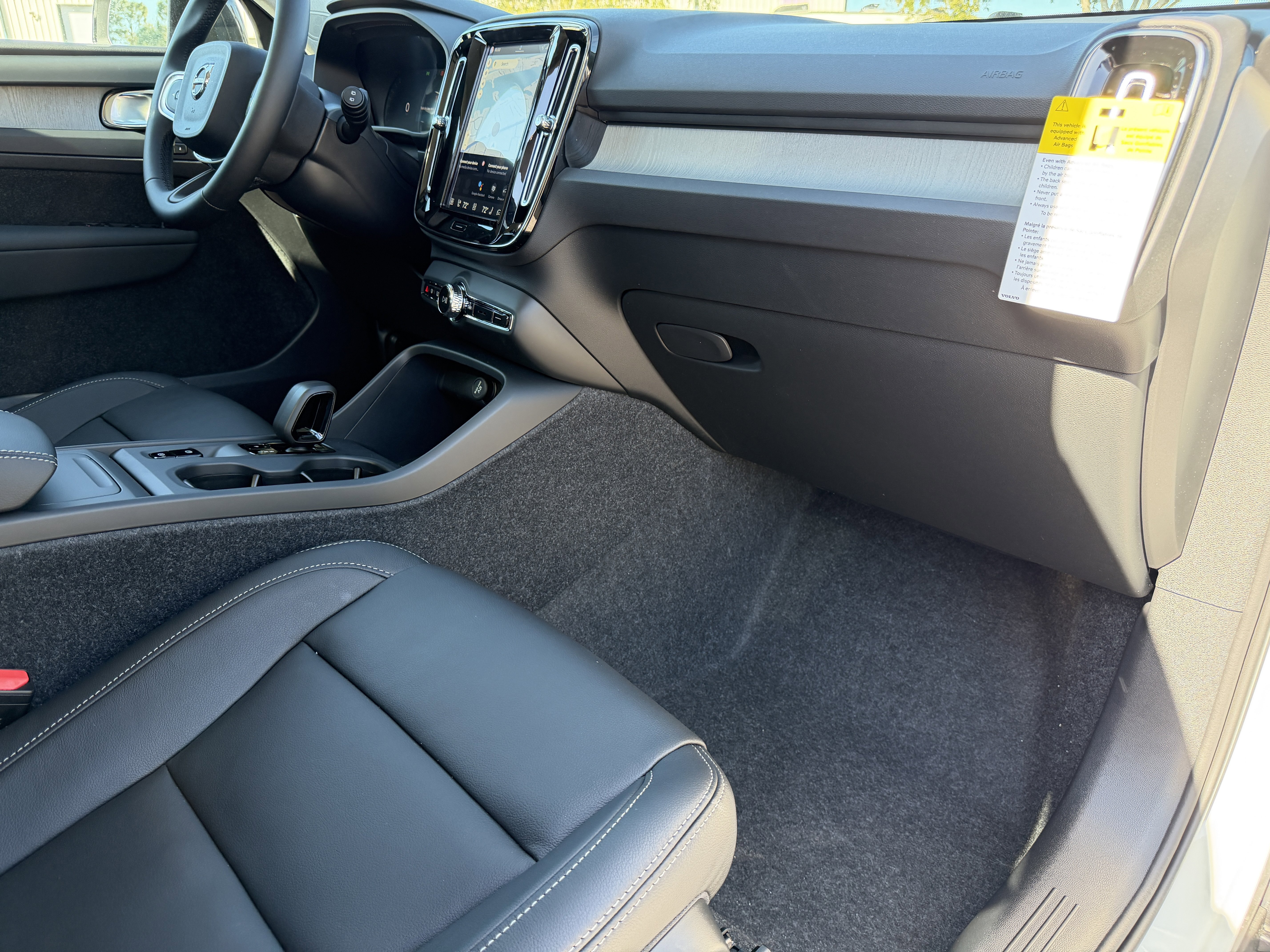 New 2026 Volvo XC40 B5 Core w/ Protection Package image 10