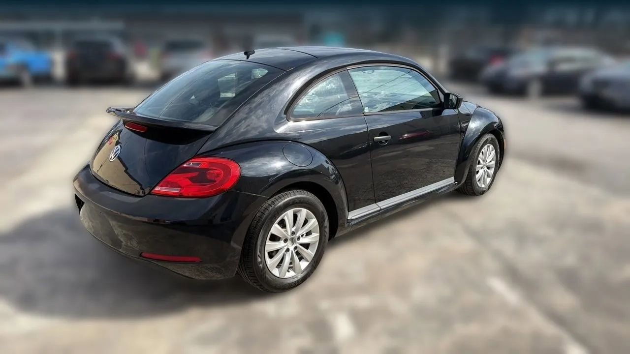Used 2015 Volkswagen Beetle 1.8T FWD image 10
