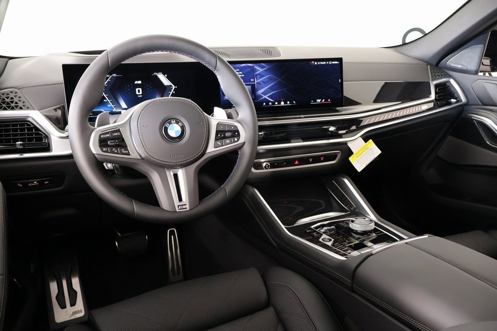New 2026 BMW X6 M60i image 2