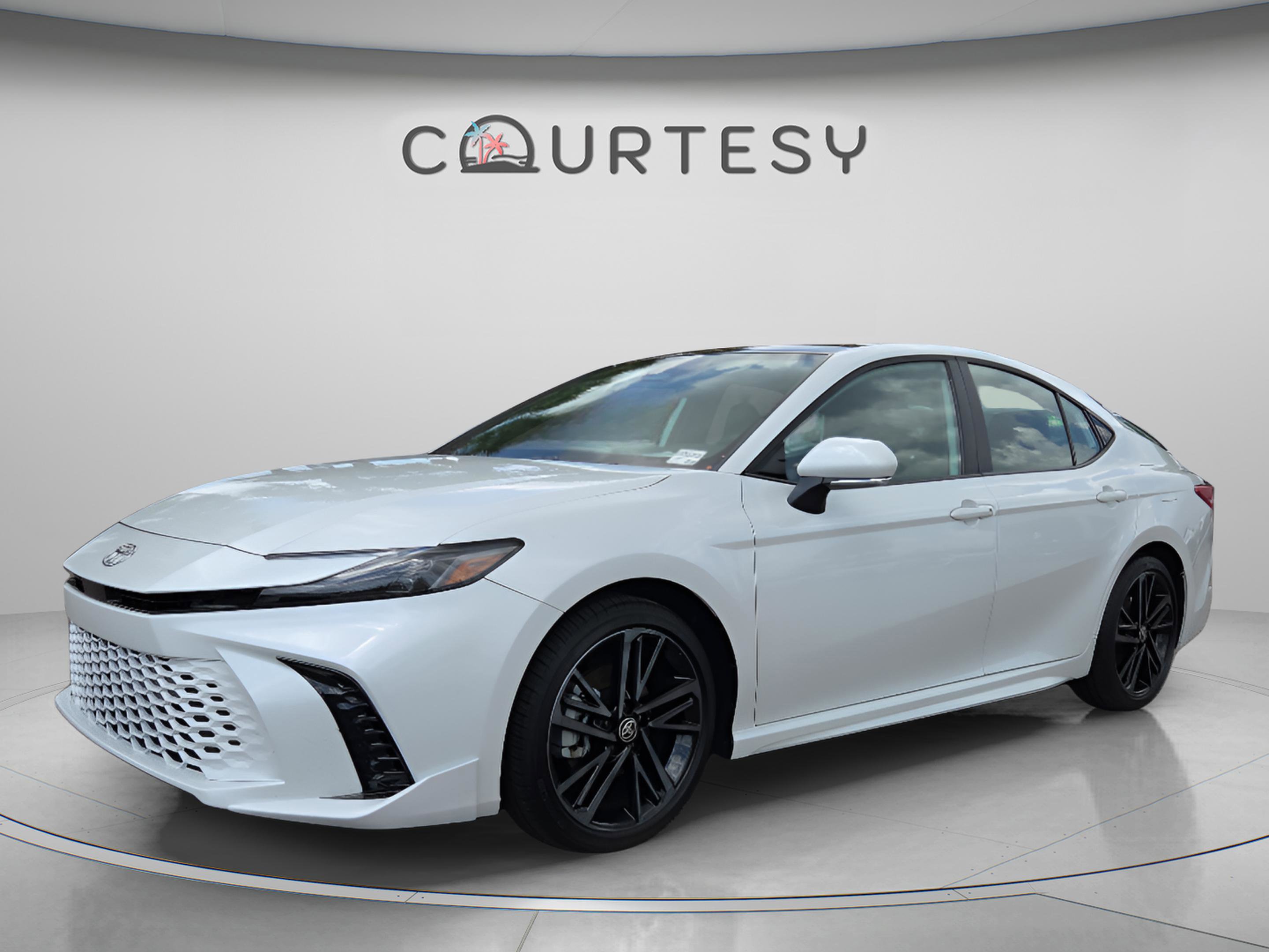 Certified 2025 Toyota Camry XSE w/ Premium Package AWD/4WD image 1