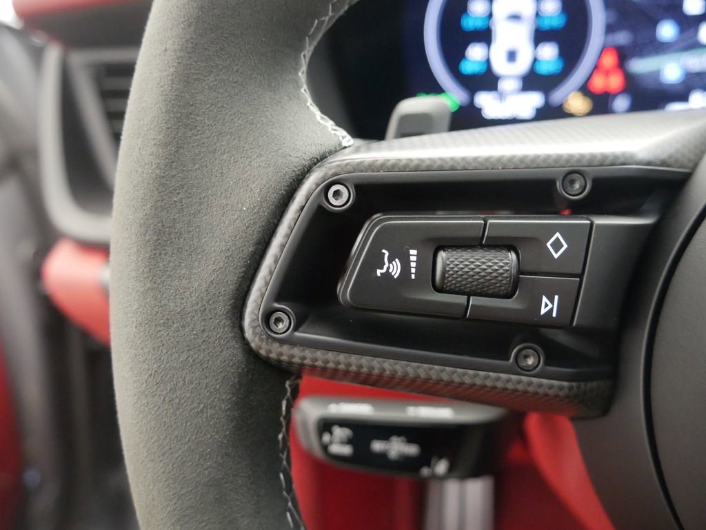 Certified 2025 Porsche 911 Carrera GTS image 26