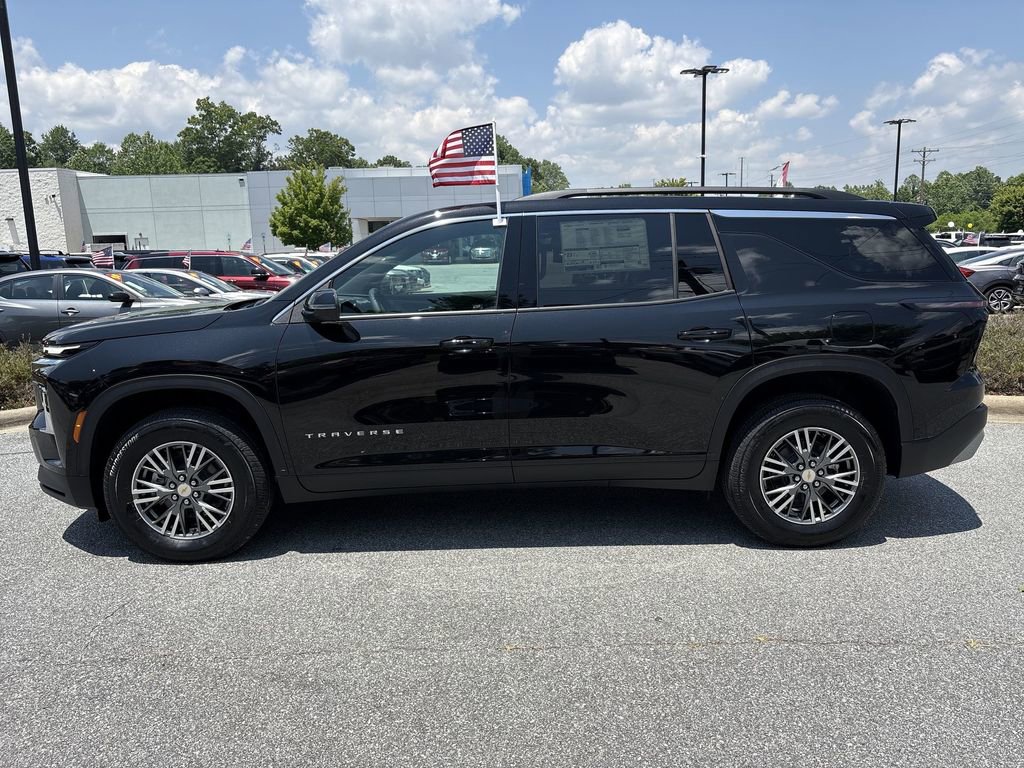 New 2025 Chevrolet Traverse LT image 5