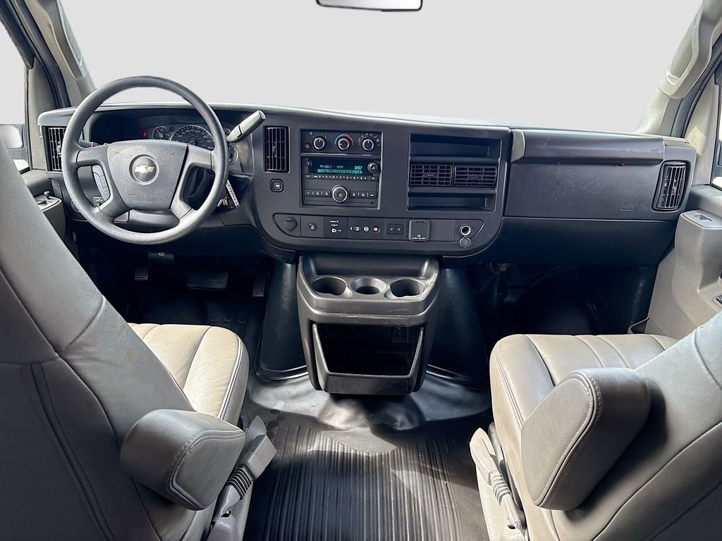 Used 2024 Chevrolet Express 3500 Extended w/ Driver Convenience Package image 20