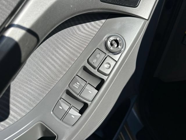 Used 2012 Hyundai Elantra GLS w/ Preferred Pkg 3 FWD image 11