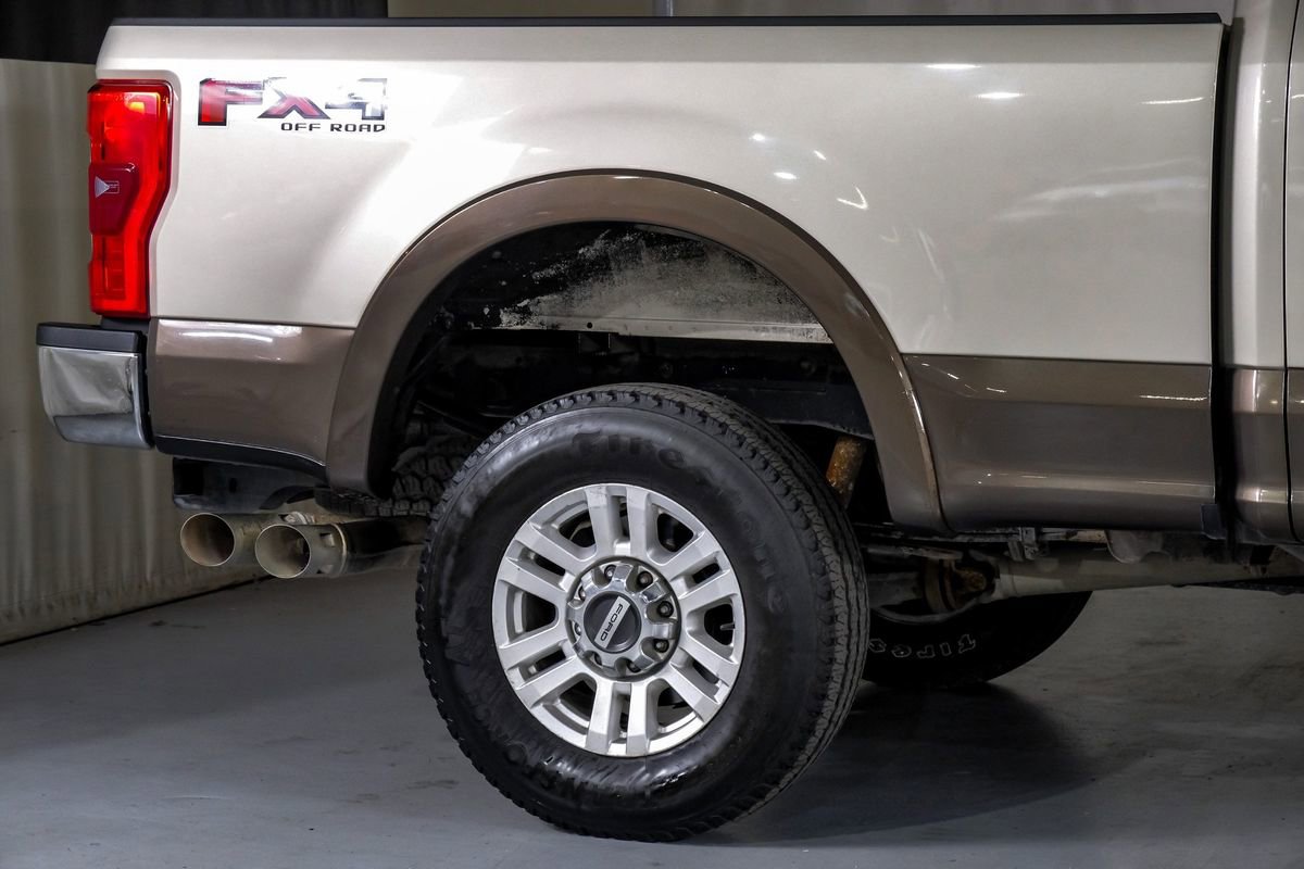 Used 2017 Ford F250 Lariat w/ Chrome Package image 6