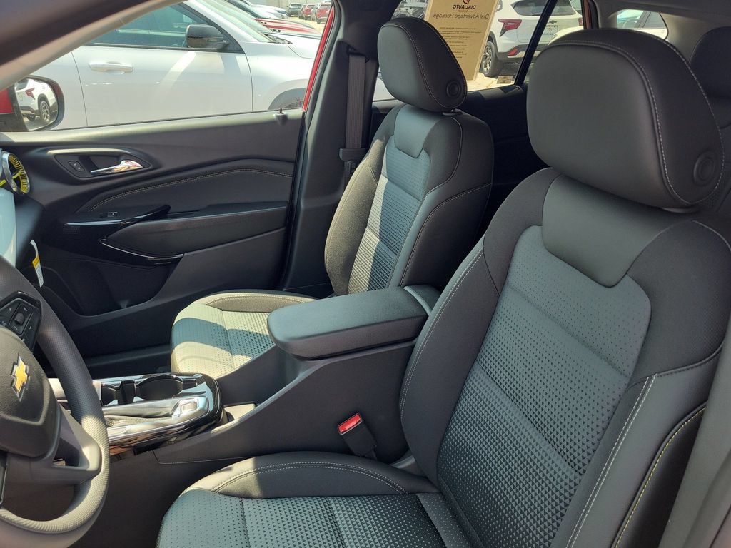 New 2026 Chevrolet Trax LT FWD image 15