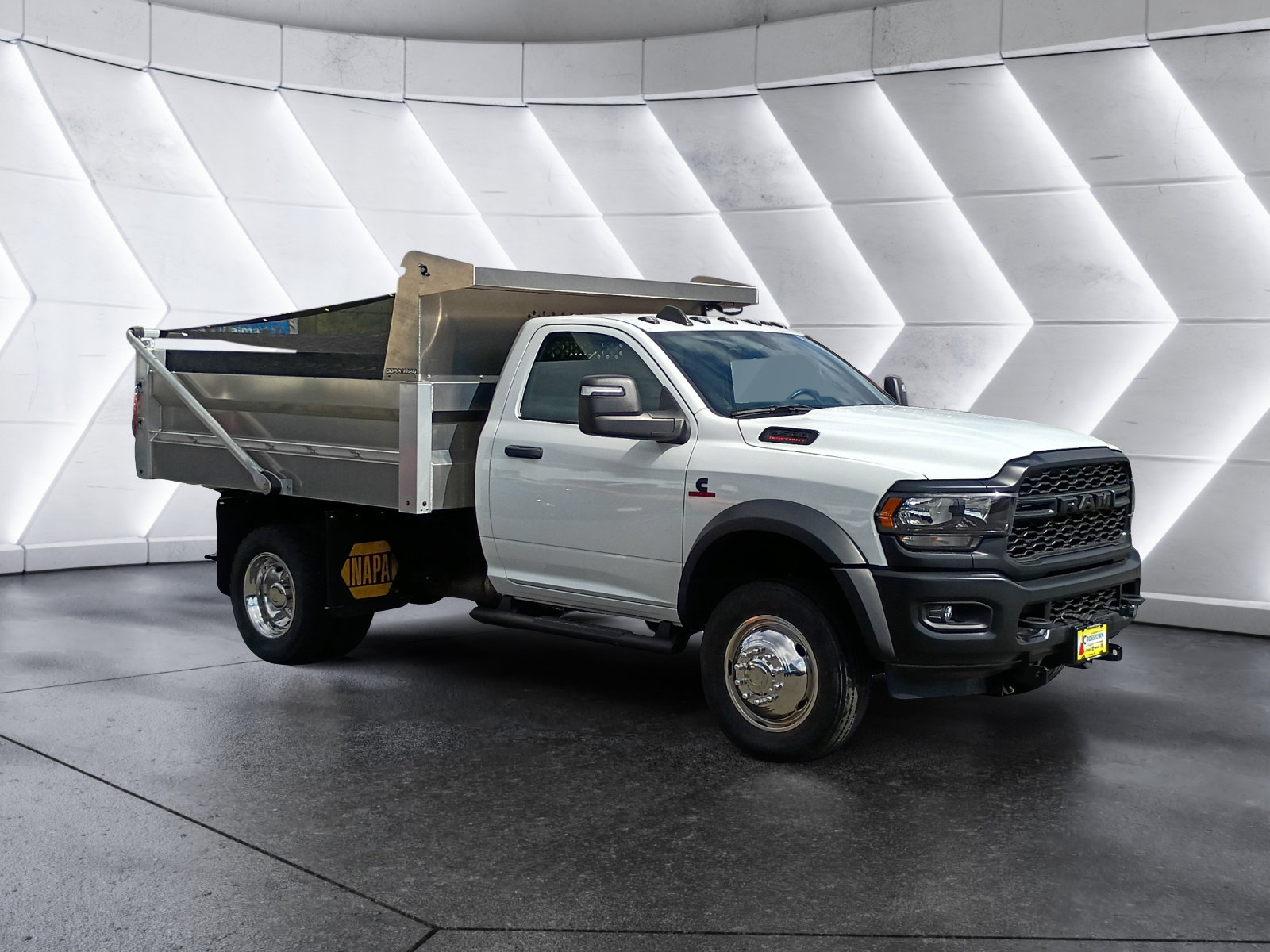 Used 2023 RAM 5500 Tradesman AWD/4WD image 8
