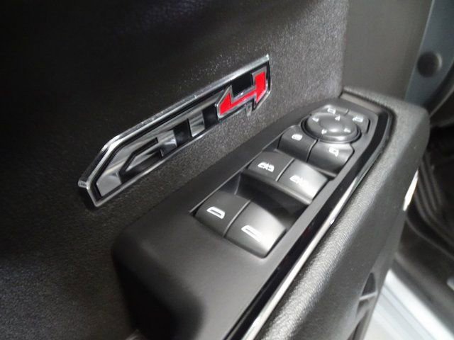Certified 2024 GMC Sierra 1500 AT4 w/ AT4 Preferred Package image 9