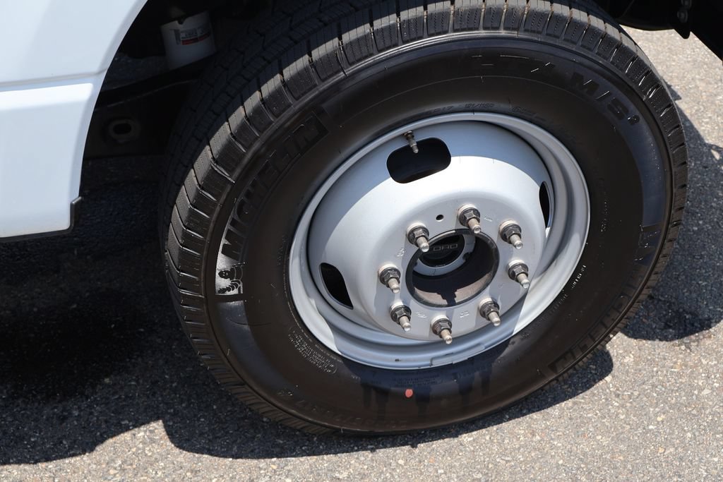 Used 2025 Ford F350 XLT AWD/4WD image 25