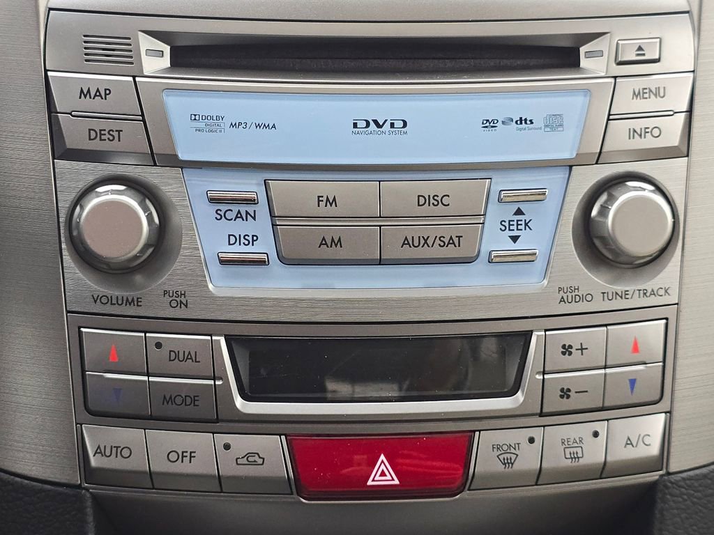 Used 2011 Subaru Outback 2.5i Limited image 29