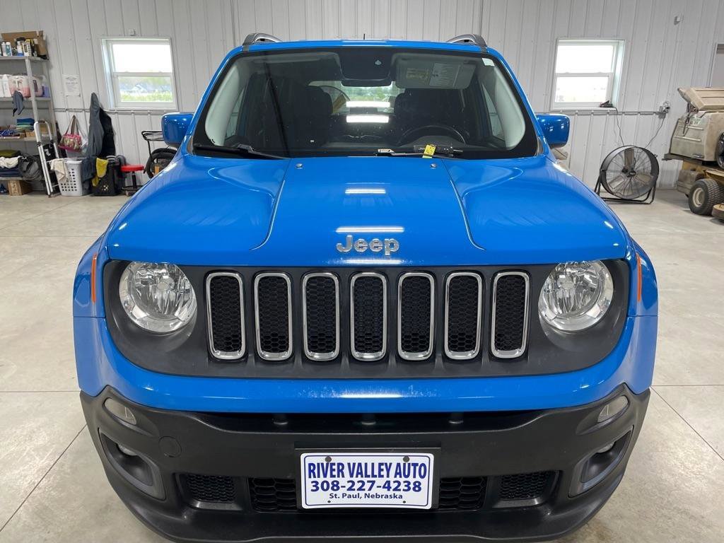 Used 2015 Jeep Renegade Latitude AWD/4WD image 2