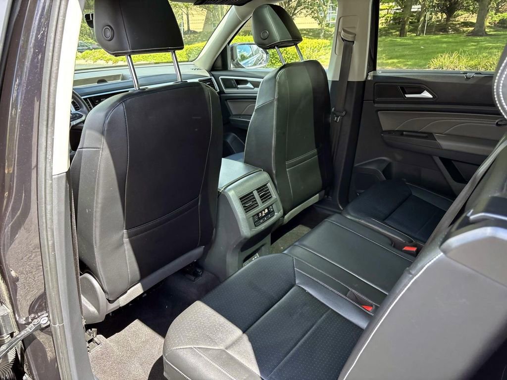 Used 2022 Volkswagen Atlas SE w/ Panoramic Sunroof Package image 28