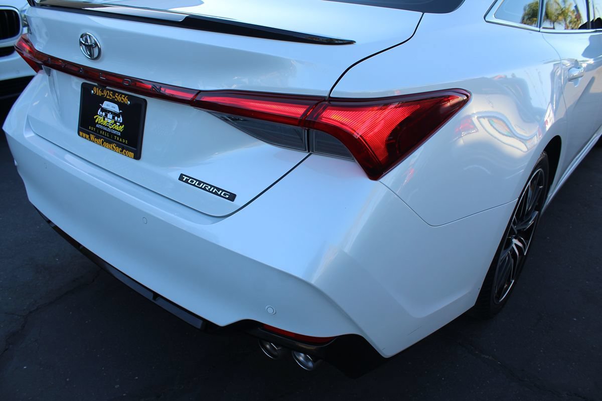 Used 2019 Toyota Avalon Touring w/ Advanced Safety Package FWD image 17