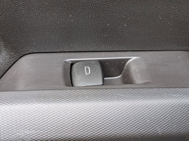 Used 2023 Chevrolet Colorado LT w/ LT Convenience Package II image 30