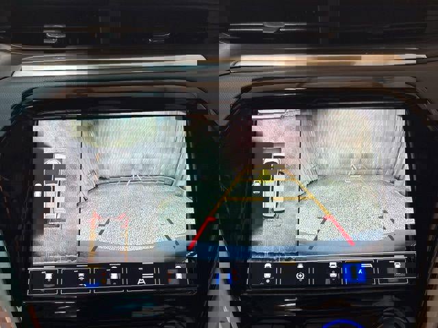 Used 2020 Chevrolet Bolt Premier w/ Infotainment Package image 19