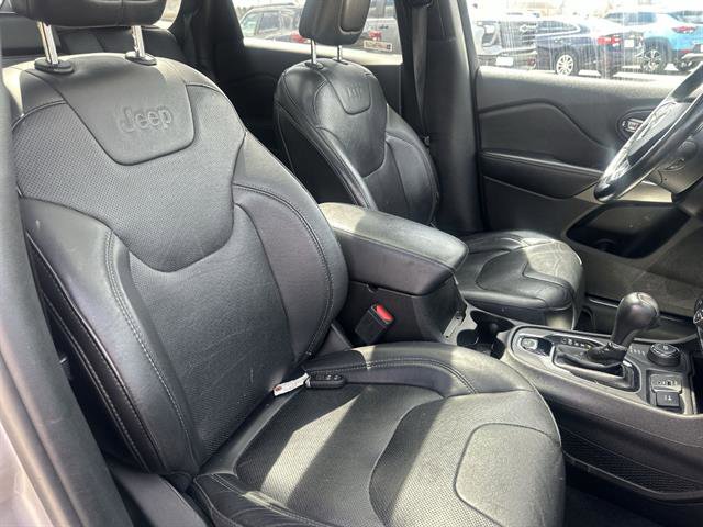 Used 2019 Jeep Cherokee Limited AWD/4WD image 48
