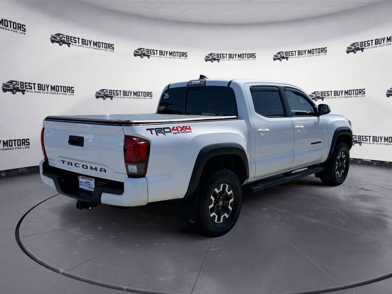 Used 2019 Toyota Tacoma TRD Off-Road image 8