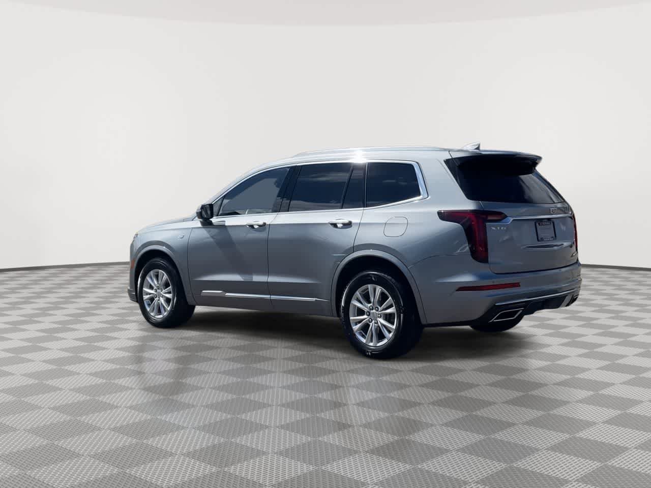 Certified 2024 Cadillac XT6 Luxury w/ LPO, Floor Liner Package image 6