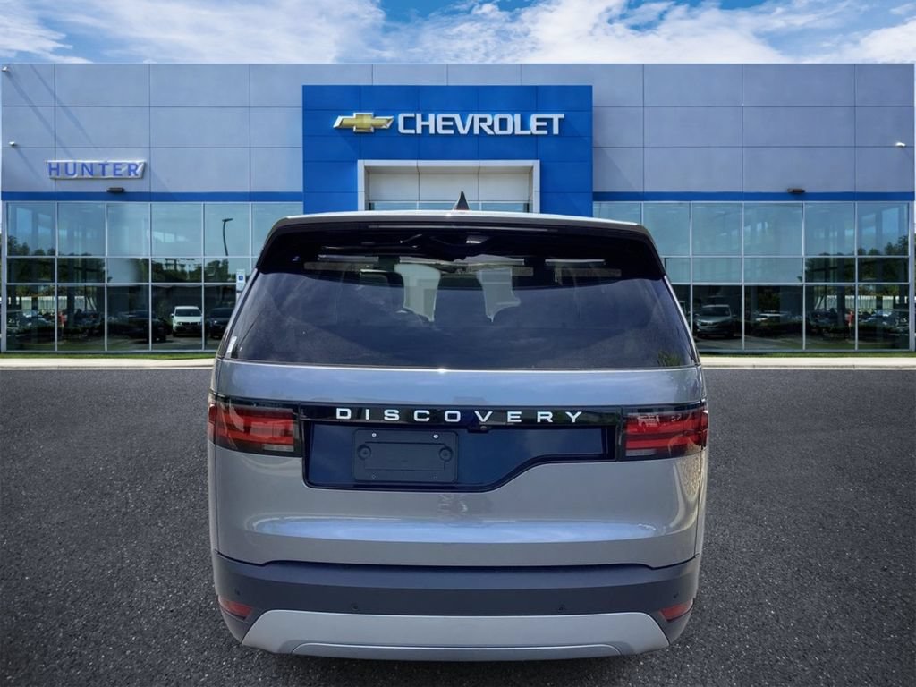 Used 2025 Land Rover Discovery S AWD/4WD image 3