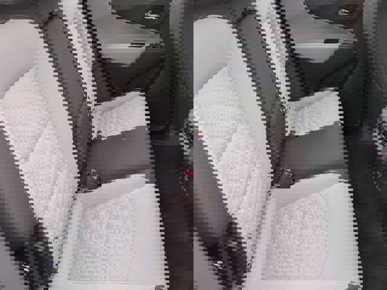 Used 2021 Chevrolet Equinox LS image 20