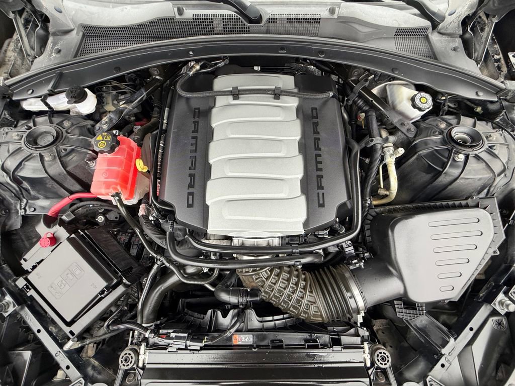 Used 2017 Chevrolet Camaro SS image 9