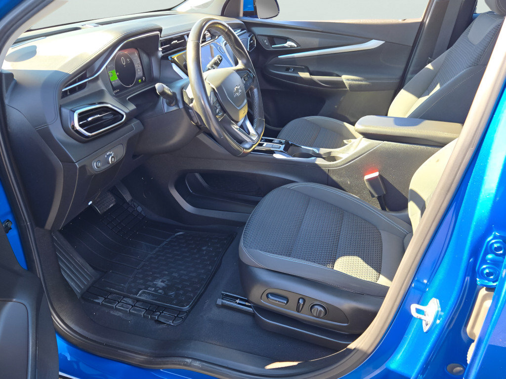 Certified 2023 Chevrolet Bolt EUV LT w/ Comfort Package FWD image 28