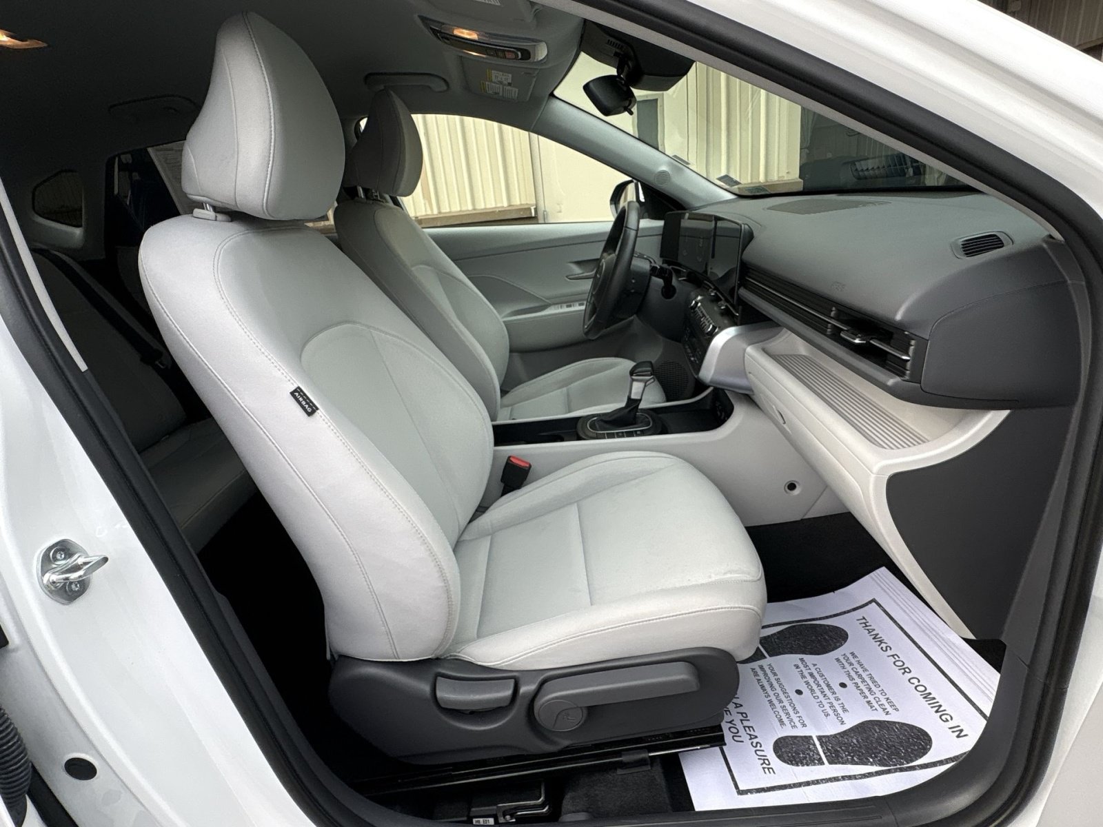 Certified 2025 Hyundai Kona SEL AWD/4WD image 25