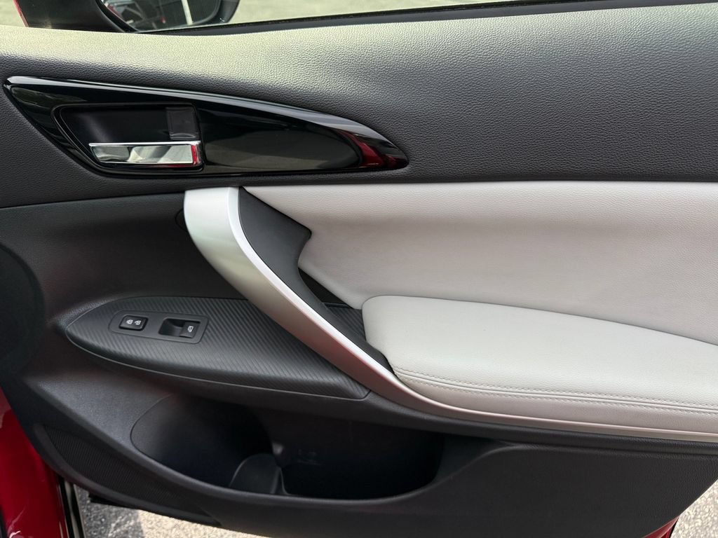 Used 2024 Mitsubishi Eclipse Cross SEL AWD/4WD image 19
