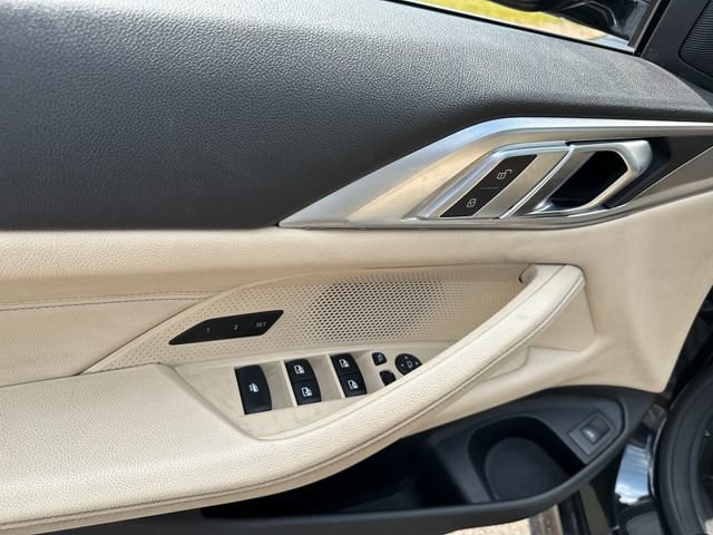 Used 2022 BMW 430i xDrive Convertible w/ Convenience Package image 13