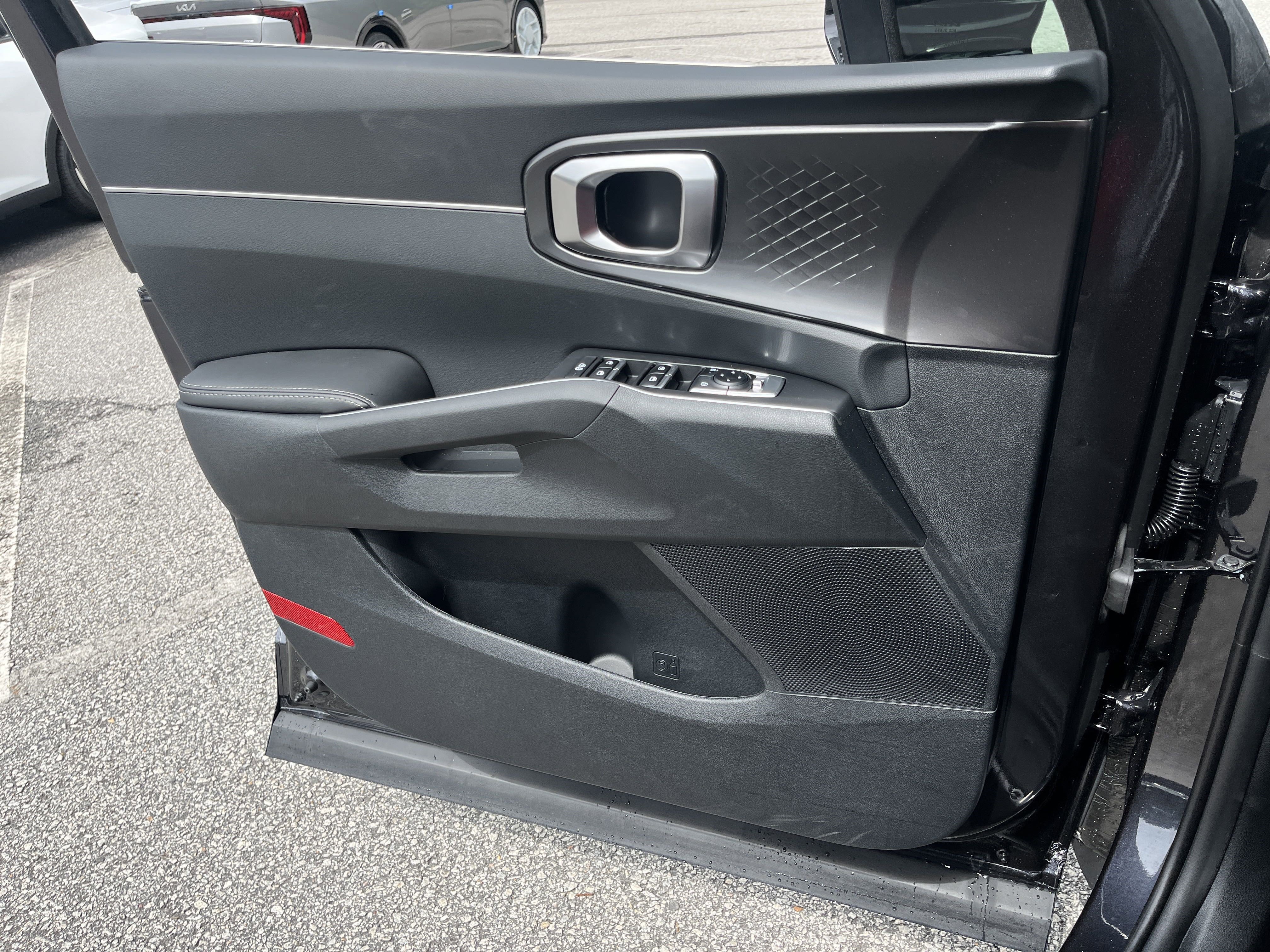 New 2025 Kia Sorento LX image 17