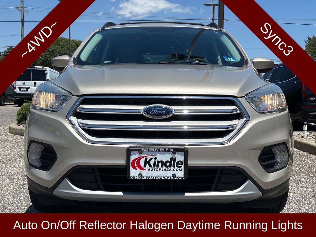 Certified 2018 Ford Escape SE w/ SE Sync 3 Package AWD/4WD image 2