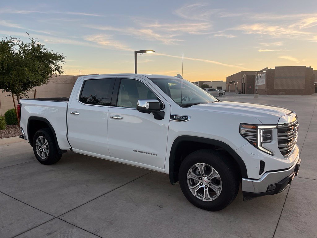 Used 2025 GMC Sierra 1500 SLT RWD image 5