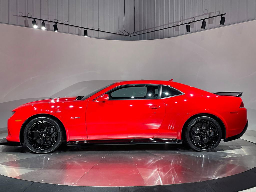 Used 2015 Chevrolet Camaro Z/28 RWD image 10