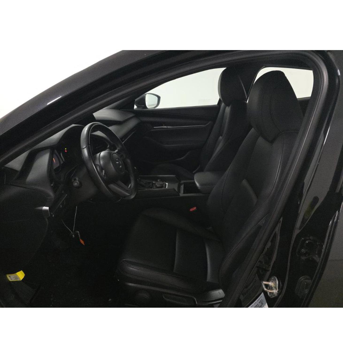 Used 2022 MAZDA MAZDA3 s image 26