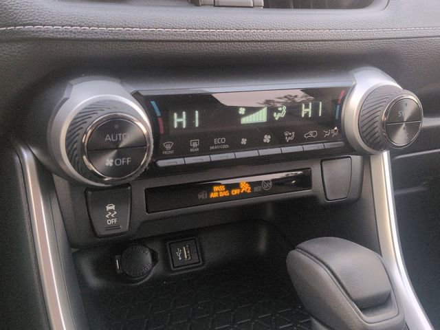 Certified 2025 Toyota RAV4 LE image 20