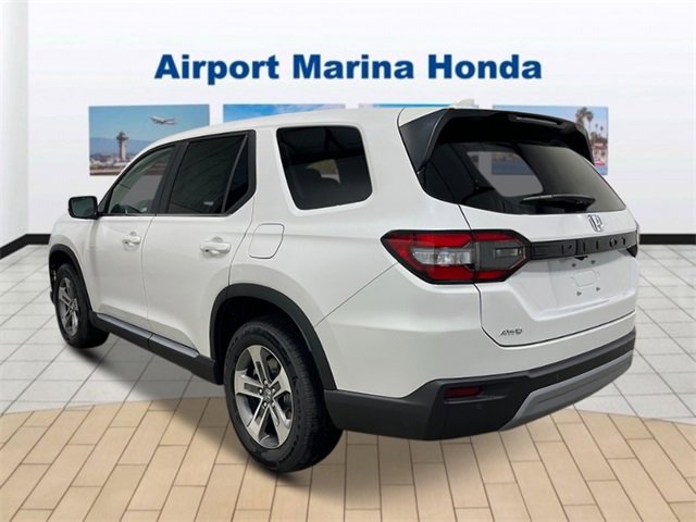 New 2025 Honda Pilot EX-L image 3