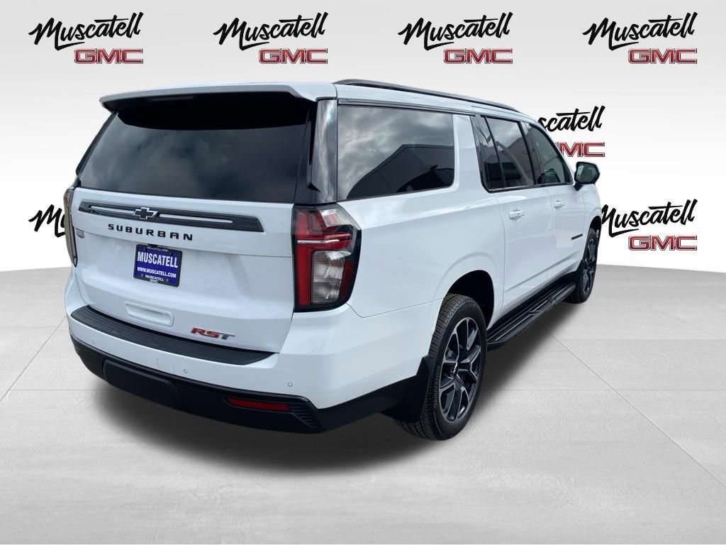 Used 2023 Chevrolet Suburban RST AWD/4WD image 5