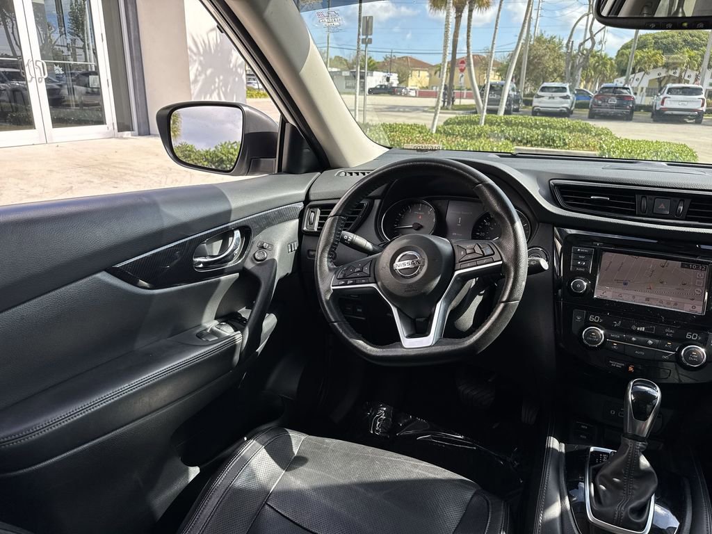 Used 2020 Nissan Rogue SL w/ Premium Package image 21