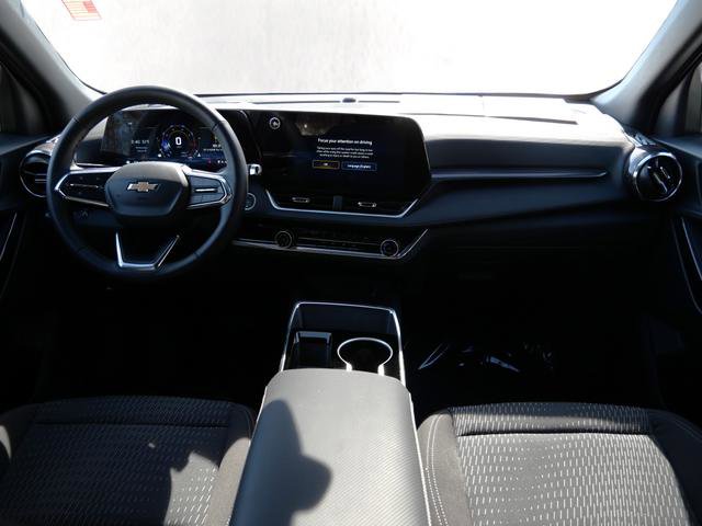 Used 2025 Chevrolet Equinox LT image 16