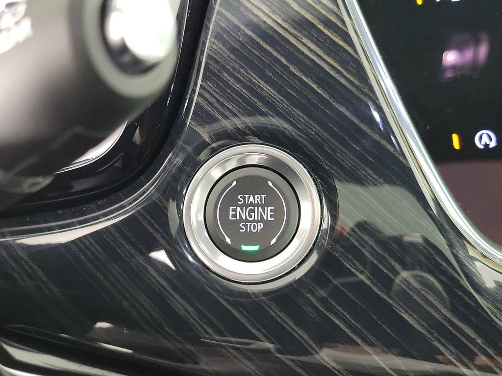 Certified 2023 Cadillac XT6 Premium Luxury FWD image 32