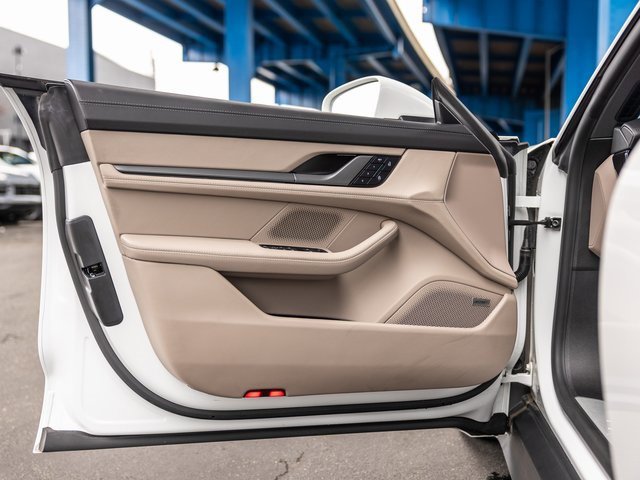 New 2025 Porsche Taycan image 34