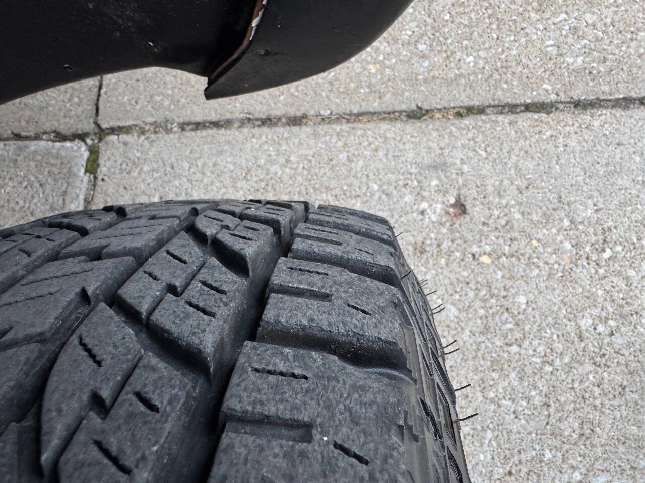 Used 2004 Dodge Ram 3500 Truck SLT image 6