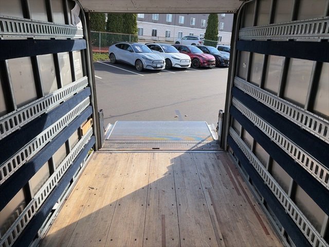 Used 2020 Chevrolet Express 3500 image 18