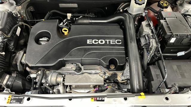 Used 2018 Chevrolet Equinox LT image 27