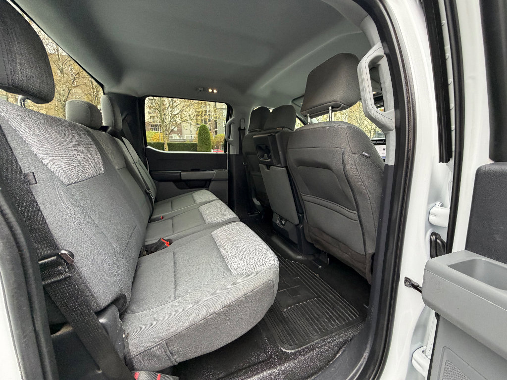 Used 2023 Ford F350 XLT w/ FX4 Off-Road Package image 27