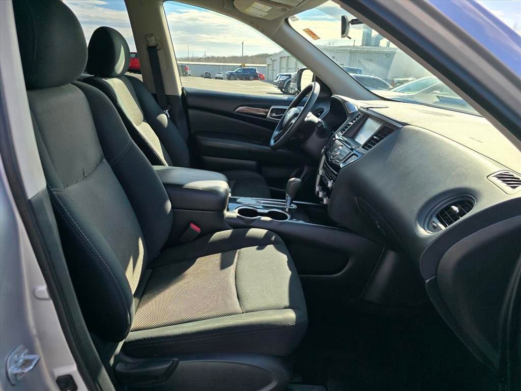 Used 2019 Nissan Pathfinder S image 15